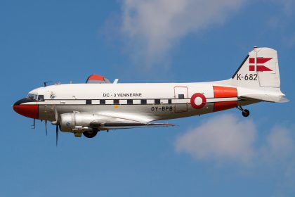 Douglas DC 3 OY BPB