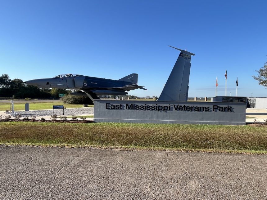 East Missisippi Veteran Park KC 135R Stratotanker 61 0302 and RF 4C