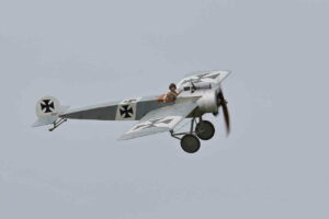 [Photo by Paul Le Roy]