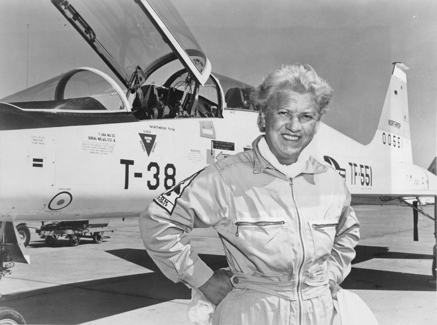 Jackie Cochran with her record setting Northrop T 38A 30 NO Talon 60 0551