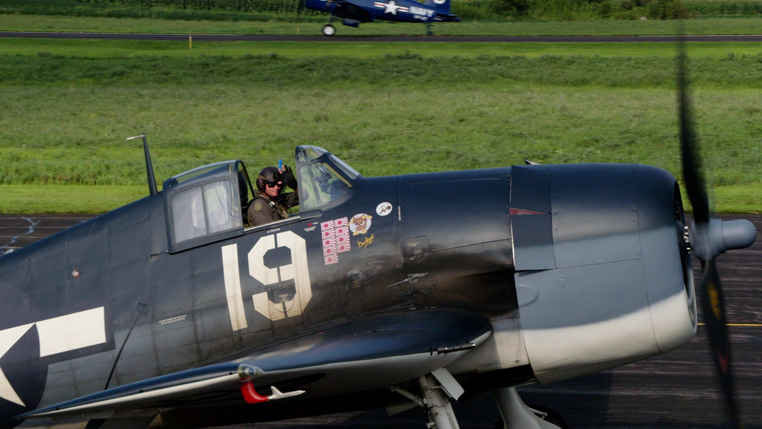 Fagen Fighters WWII Museum Victory at Sea 17 Steve Hinton Jr. in Lewis Air Legends Foundations F6F Hellcat scaled