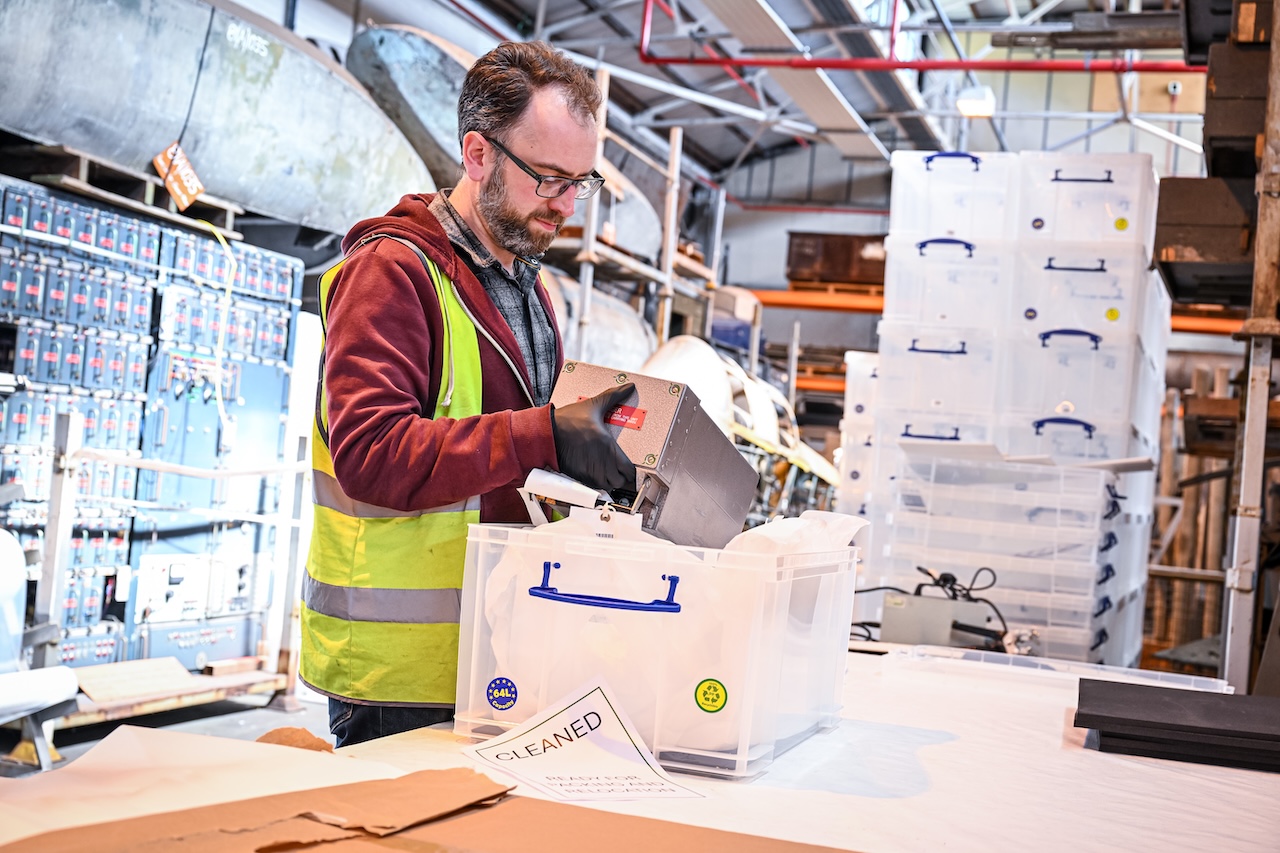 RAF Museum Launches Major Campaign to Relocate 50,000 Historic Artifacts 16 The Crate Escape RAF Museum store collection at MOD Stafford 20