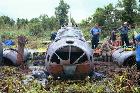 The recovery of Swamp Ghost in 2006 Photo Source AeroArcheology.com