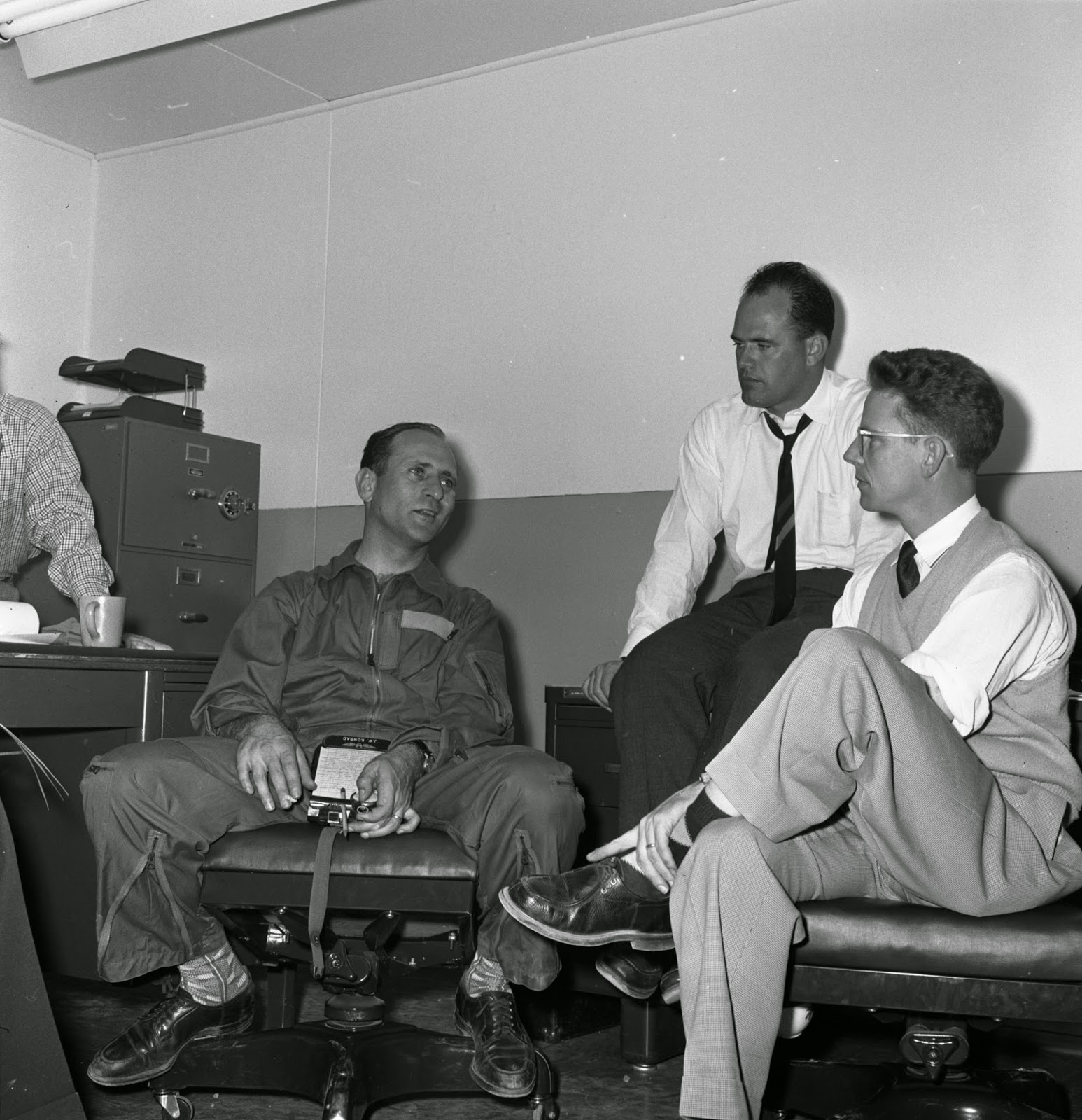 Randy's Warbird Profiles: Chance Vought XF8U-1 Crusader BuNo. 138899 18 x CVPR 391 XF8U 1